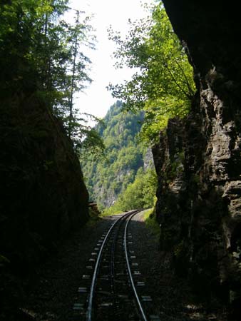 Schwarzenfluhtunnel